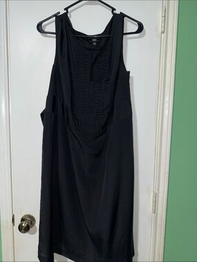 Sleeveless Black Midi Dress with Front Shirring